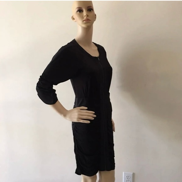 Women’s Black Ruched Zipper Front BCBGMAXAZRIA Midi Dress - Picture 4 of 7